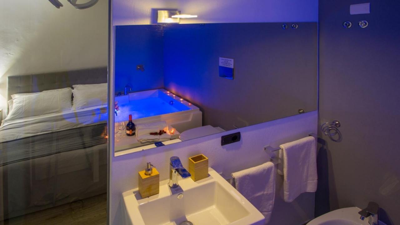 Etnea 208 Luxury Jacuzzi Frühstückspension *