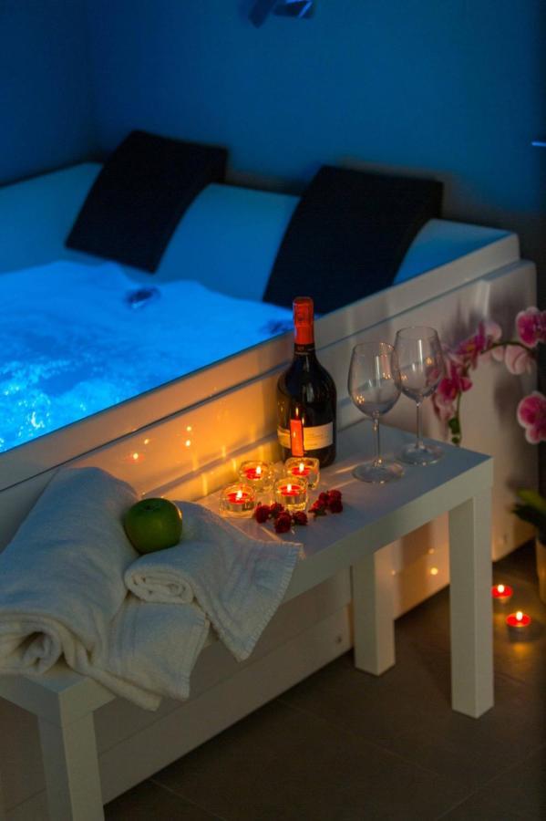 Etnea 208 Luxury Jacuzzi